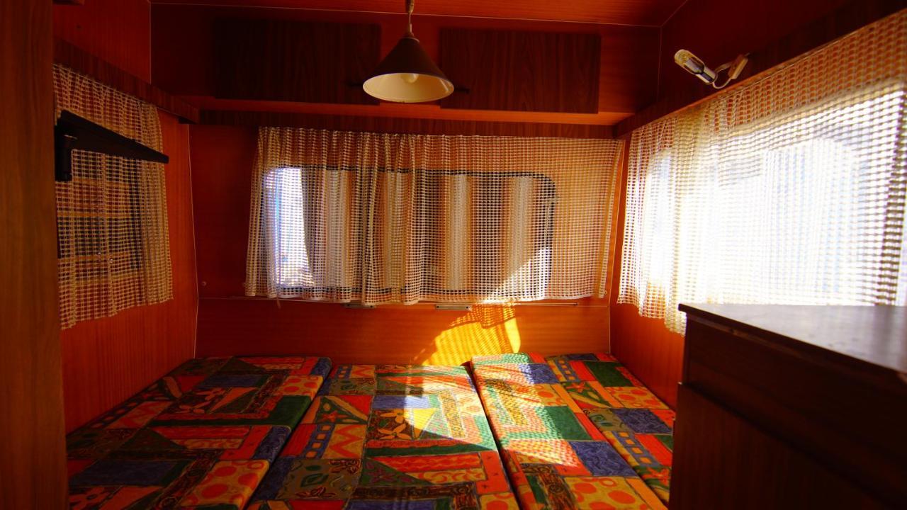 Готель Sonata Camp Ястарня Екстер'єр фото
