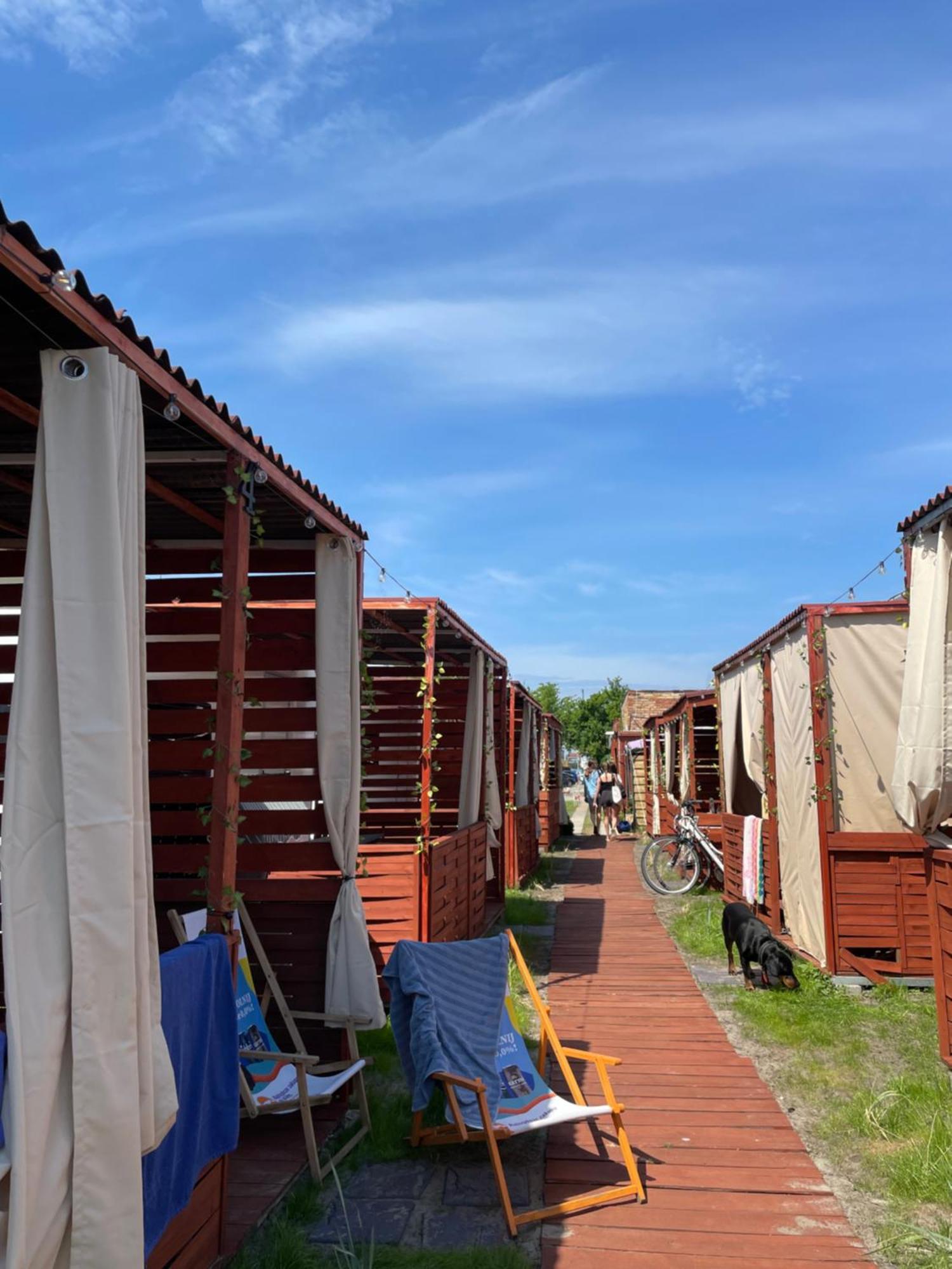 Готель Sonata Camp Ястарня Екстер'єр фото